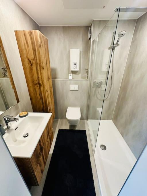 Rheinnest , Neue Und Gemuetliche Wohnung 多尔马根 外观 照片
